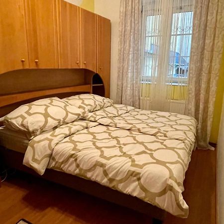 Gemutliche Wohnung Mit Super Lage Виена Екстериор снимка