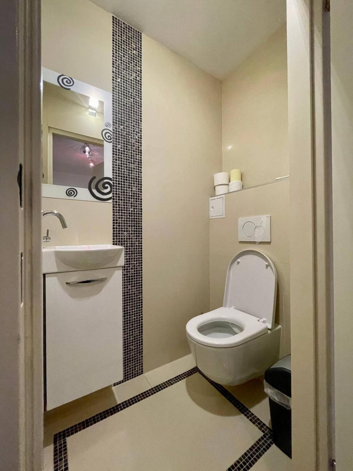 Gemutliche Wohnung Mit Super Lage Виена Екстериор снимка